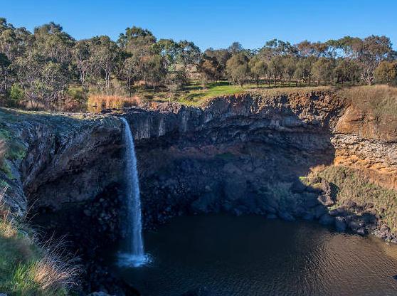 texomahamarama | Wannon Falls: Visit the picturesque Wannon Falls.